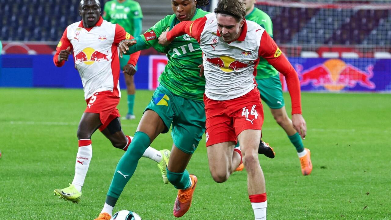 Red Bull Salzburg um Jannik Schuster mühte sich gegen die WSG Tirol  Red Bull Salzburg um Jannik Schuster mühte sich gegen die WSG Tirol