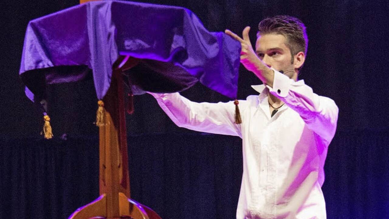 Das neue Programm verspricht wieder eine Varieté-Gala der Extraklasse!  Das neue Programm verspricht wieder eine Varieté-Gala der Extraklasse!