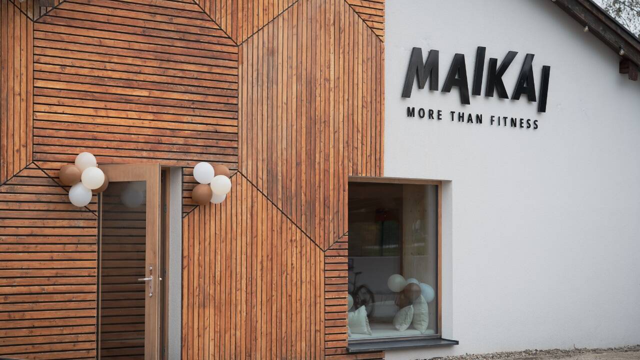 Inspiriert vom hawaiianischen Lebensgefühl ist Nalu mehr als ein Pilates-Studio.   Inspiriert vom hawaiianischen Lebensgefühl ist Nalu mehr als ein Pilates-Studio.