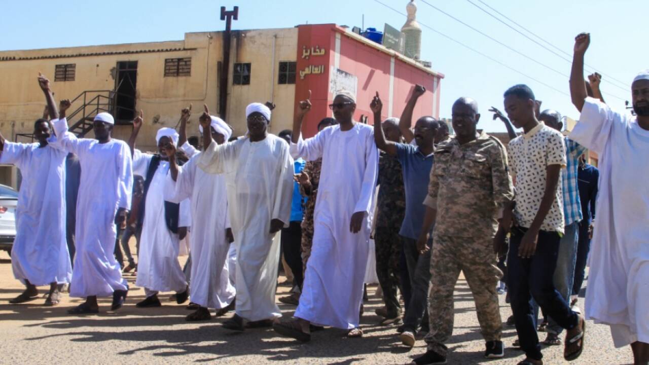 Proteste gegen RSF in Al-Fashir  Proteste gegen RSF in Al-Fashir