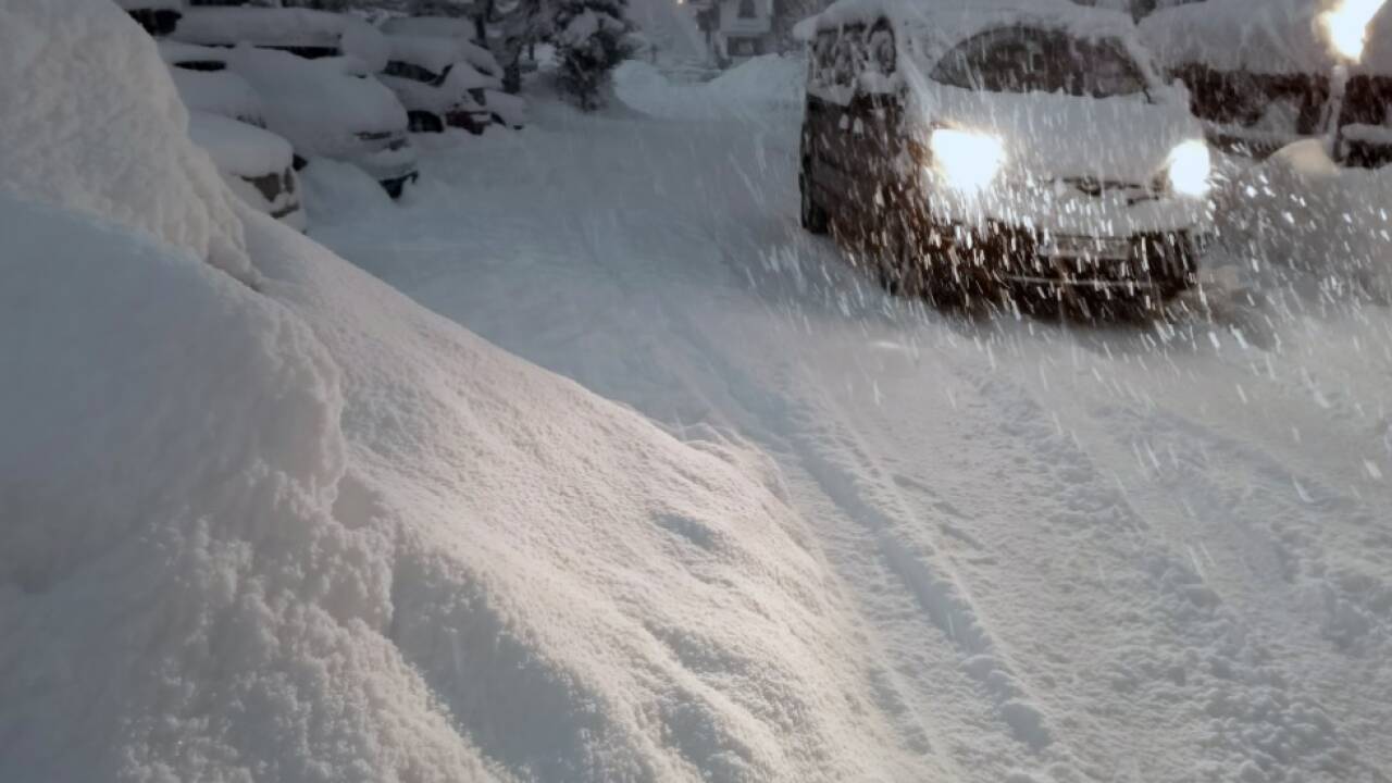 Falschbereifung bei Schnee und Eis kann Strafen nach sich ziehen  Falschbereifung bei Schnee und Eis kann Strafen nach sich ziehen