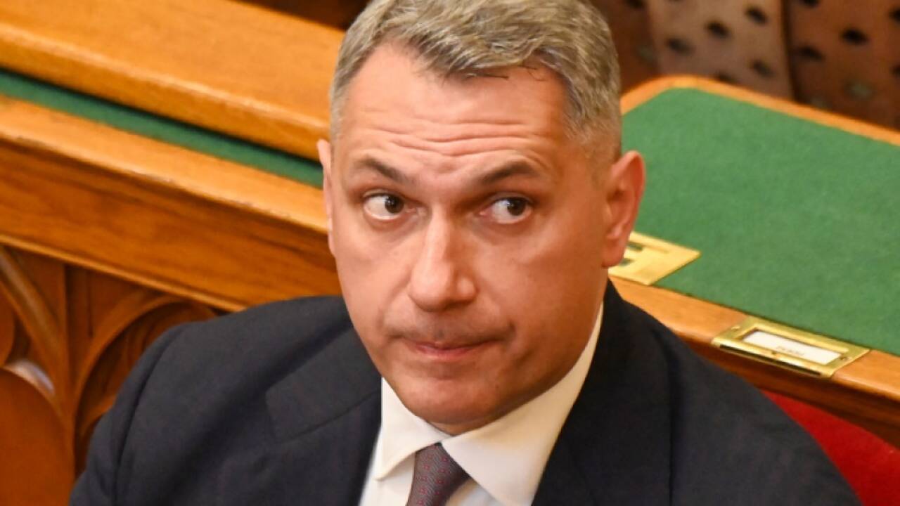 János Lázár wirft Baukonzern Unterstützung der Opposition vor  János Lázár wirft Baukonzern Unterstützung der Opposition vor