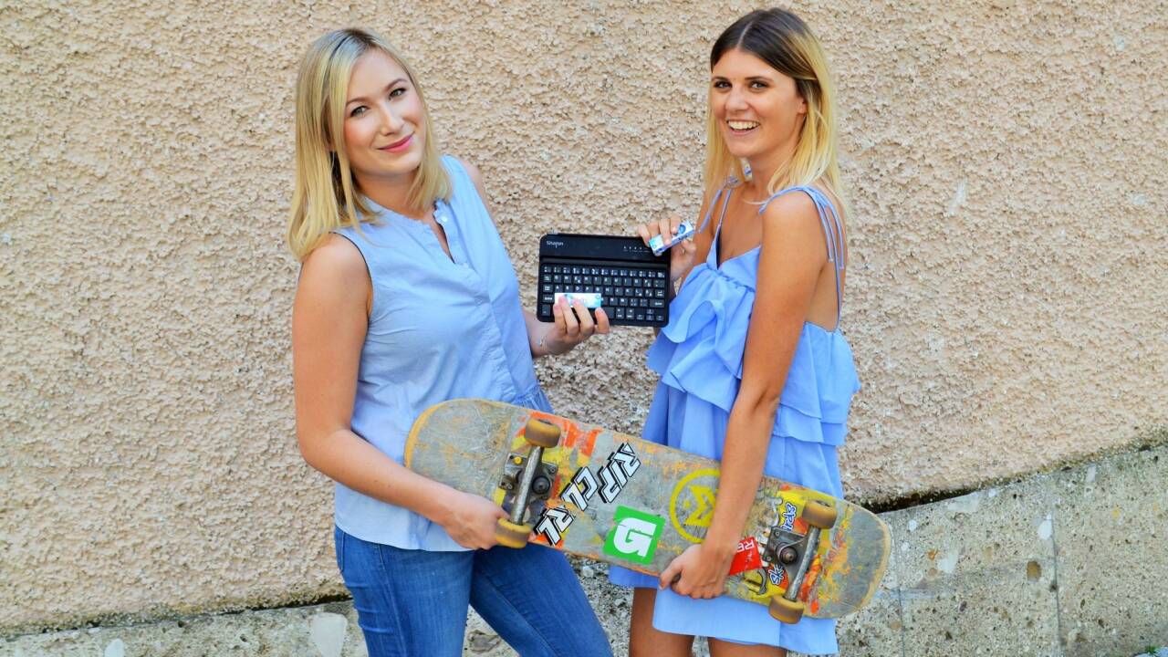 Paula L. Trautmann (l.) und Stephanie Mosshammer-Facinelli wagten das Tauschexperiment. 