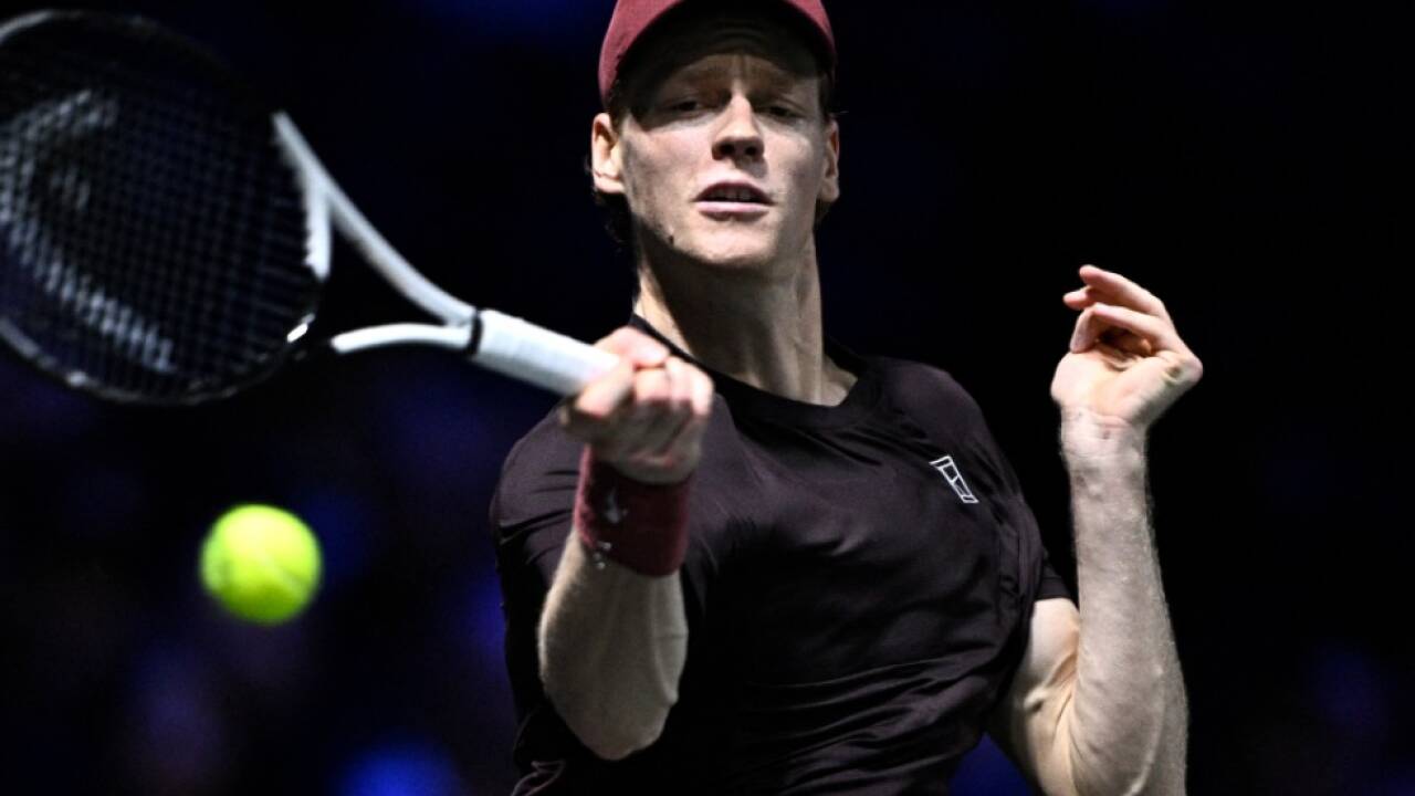 Jannik Sinner gewann das diesmal ungleiche Duell spielend 