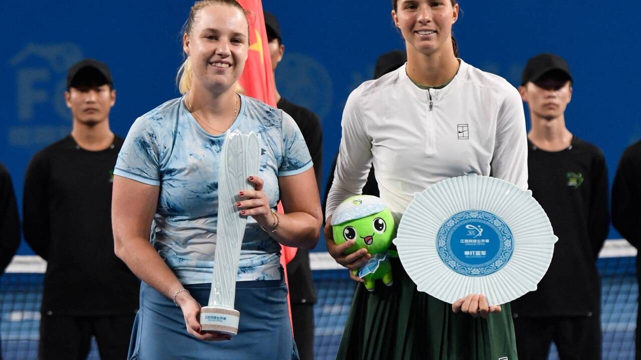 Unterlag erst im Finale der Russin Anna Blinkowa: Lilli Tagger (r.).  Unterlag erst im Finale der Russin Anna Blinkowa: Lilli Tagger (r.).