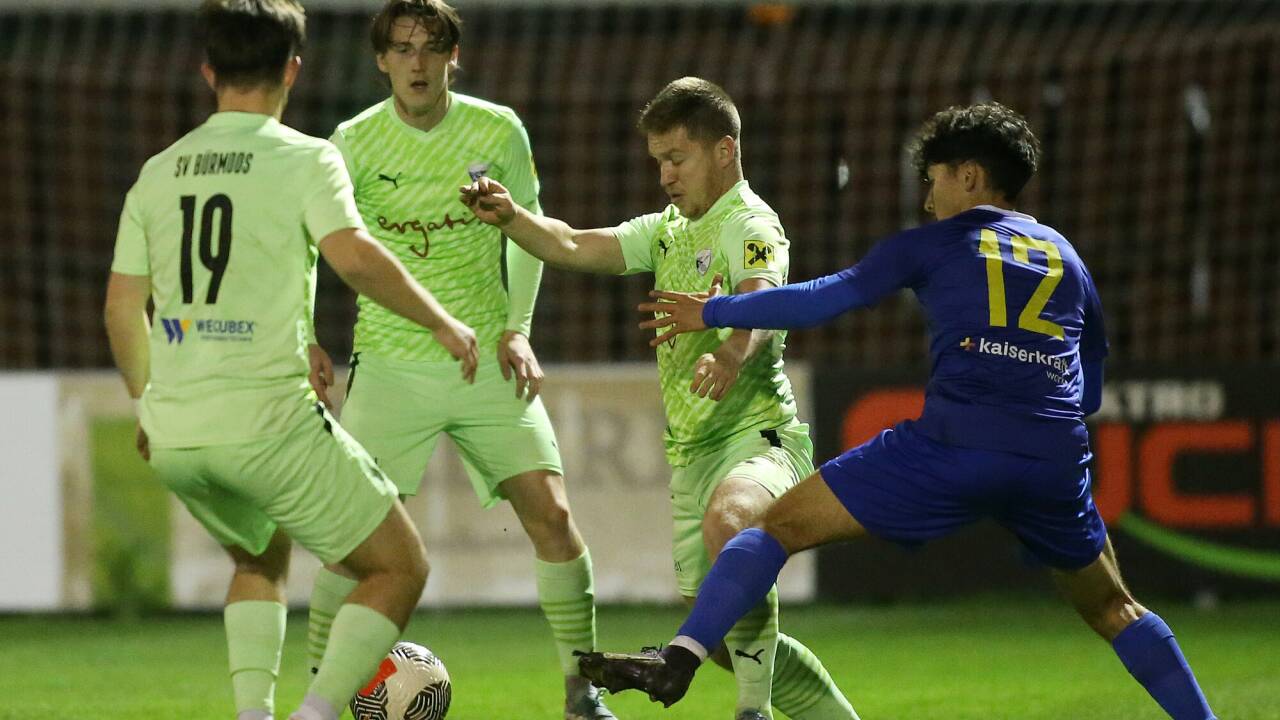 Auch ohne Josef Höller (Mitte) gewann Bürmoos am Sonntag in der Salzburger Liga. 