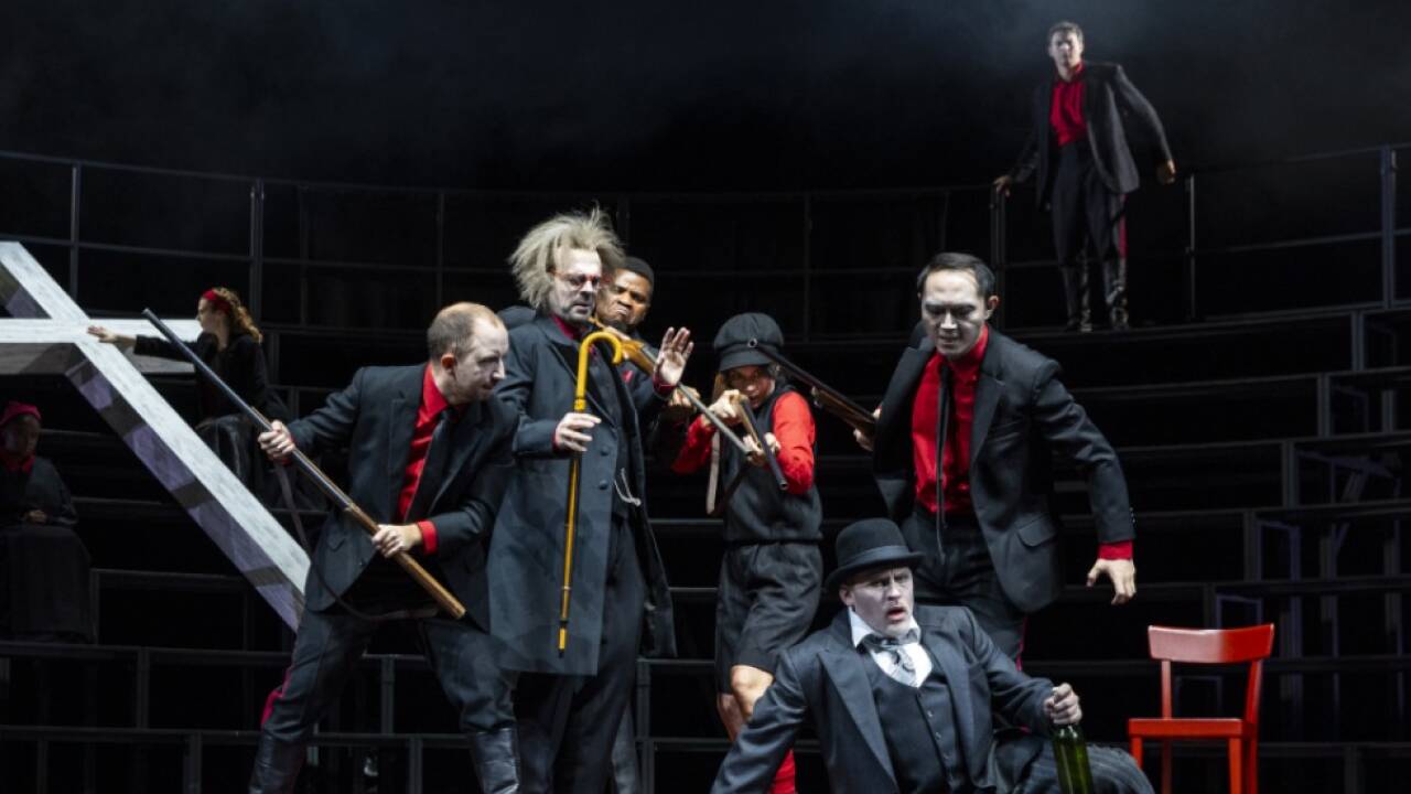 Verhaltener-Applaus-f-r-Jan-cek-Premiere-in-Innsbruck