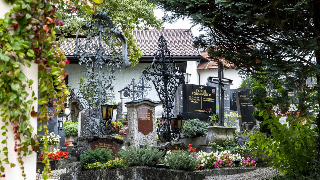 Auf dem Friedhofsareal in Salzburg-Liefering kam es zu dem dramatischen Vorfall.  Auf dem Friedhofsareal in Salzburg-Liefering kam es zu dem dramatischen Vorfall.
