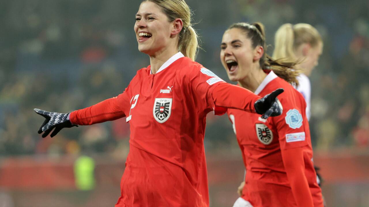 Eileen Campbell und die aktuell verletzte Salzburgerin Sarah Zadrazil. 