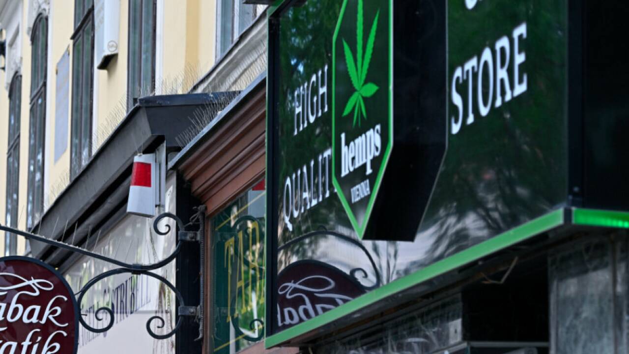 CBD-Shops dürfen noch bis Ende 2028 verkaufen, dann nur mehr Trafiken CBD-Shops dürfen noch bis Ende 2028 verkaufen, dann nur mehr Trafiken
