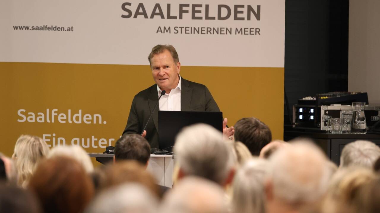 Bürgermeister Erich Rohrmoser gab Auskunft zu den schwierigsten Projekten 