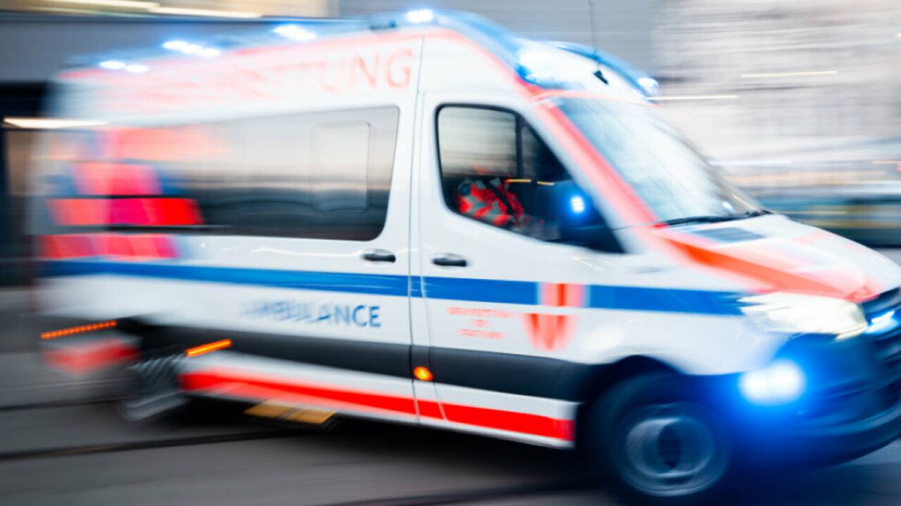 Der Bub wurde mit der Rettung in das Krankenhaus Zams eingeliefert. 