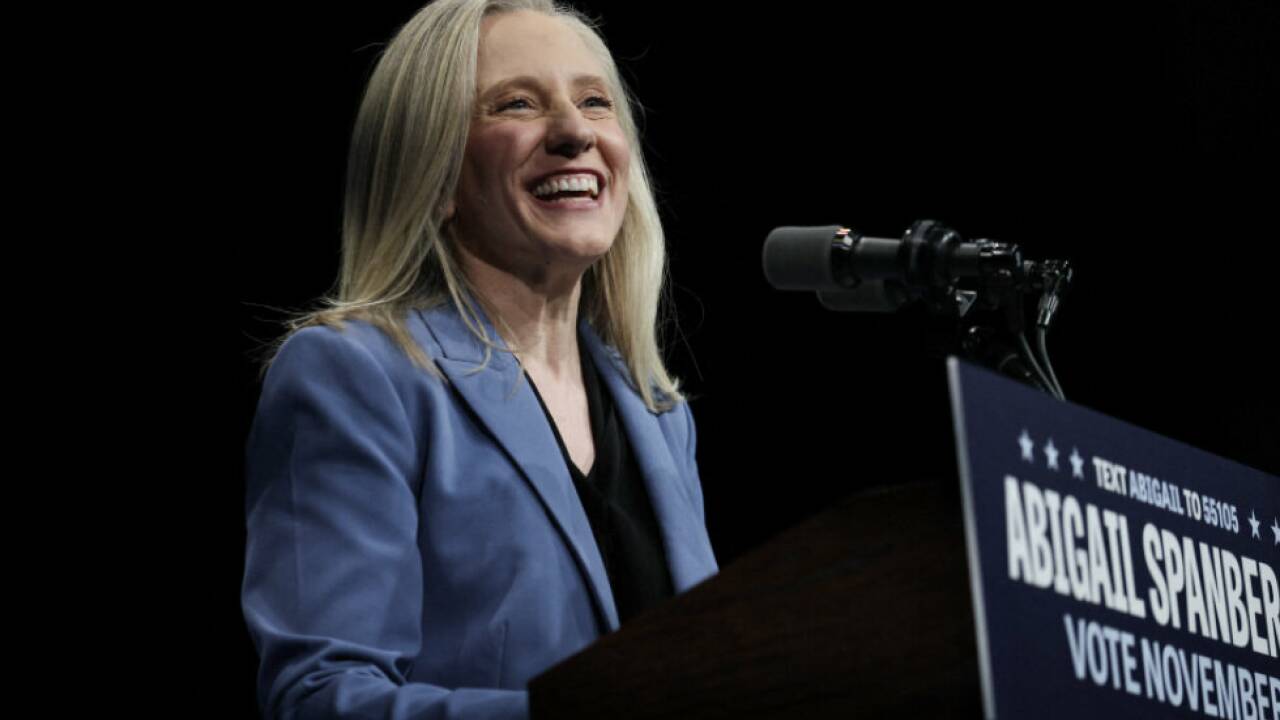 Spanberger kann sich über den Wahlerfolg freuen Spanberger kann sich über den Wahlerfolg freuen