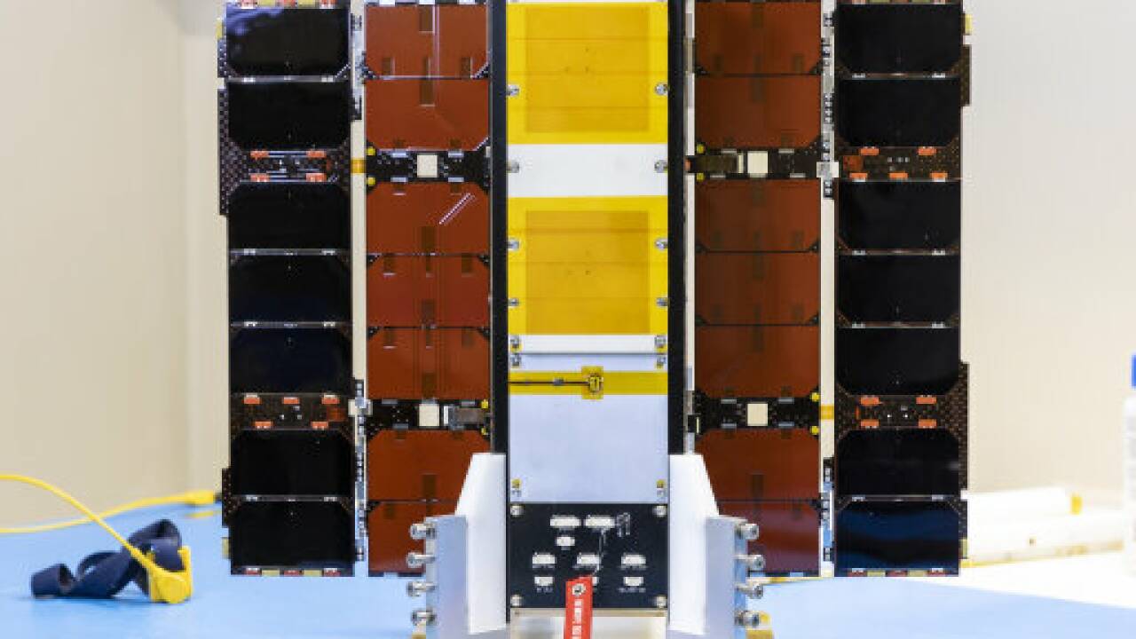 Der PRETTY Mini-Klimasatellit im Reinraum in Graz. Der PRETTY Mini-Klimasatellit im Reinraum in Graz.