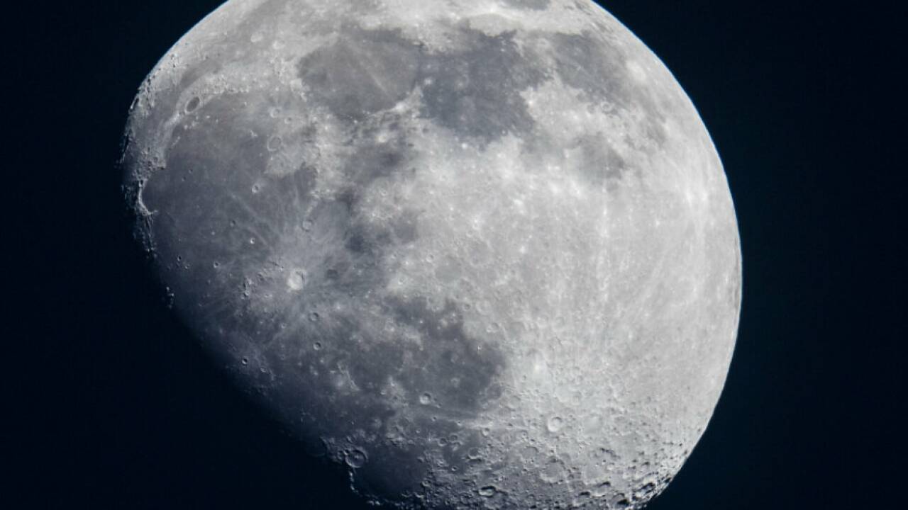 Der Rhythmus der Mondphasen ist nicht erkennbar Der Rhythmus der Mondphasen ist nicht erkennbar