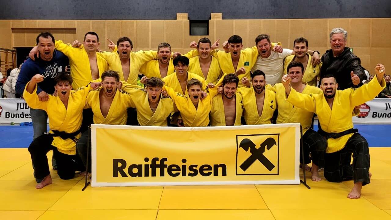 Am Ende jubelten doch noch die Pinzgauer. Am Ende jubelten doch noch die Pinzgauer.