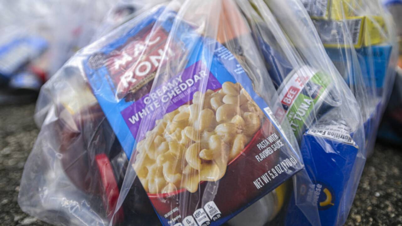 Millionen US-Amerikaner sind von Lebensmittelhilfe abhängig Millionen US-Amerikaner sind von Lebensmittelhilfe abhängig