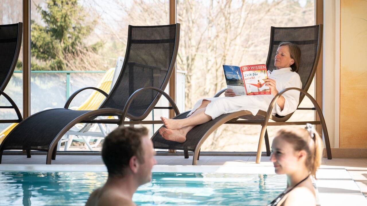 Ruhe ist unser Luxus, Entschleunigung unser Alltag: Es gibt sie noch, ein paar wenige unberührte Fleckchen. Das Landhotel Moorhof, rund um das Ibmer Moor, ist der Geheimtipp im Innviertel. Ruhe ist unser Luxus, Entschleunigung unser Alltag: Es gibt sie noch, ein paar wenige unberührte Fleckchen. Das Landhotel Moorhof, rund um das Ibmer Moor, ist der Geheimtipp im Innviertel.