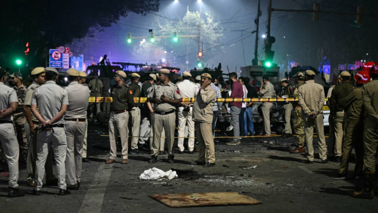 Großaufgebot von Sicherheitskräften am Ort des Geschehens 