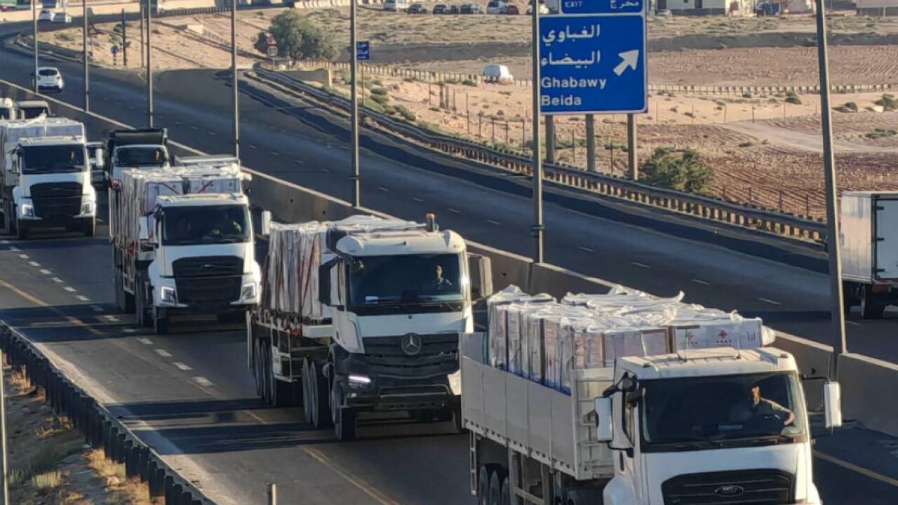 Lkw mit Hilfsgütern können in den Gazastreifen gelangen (Archivbild) 