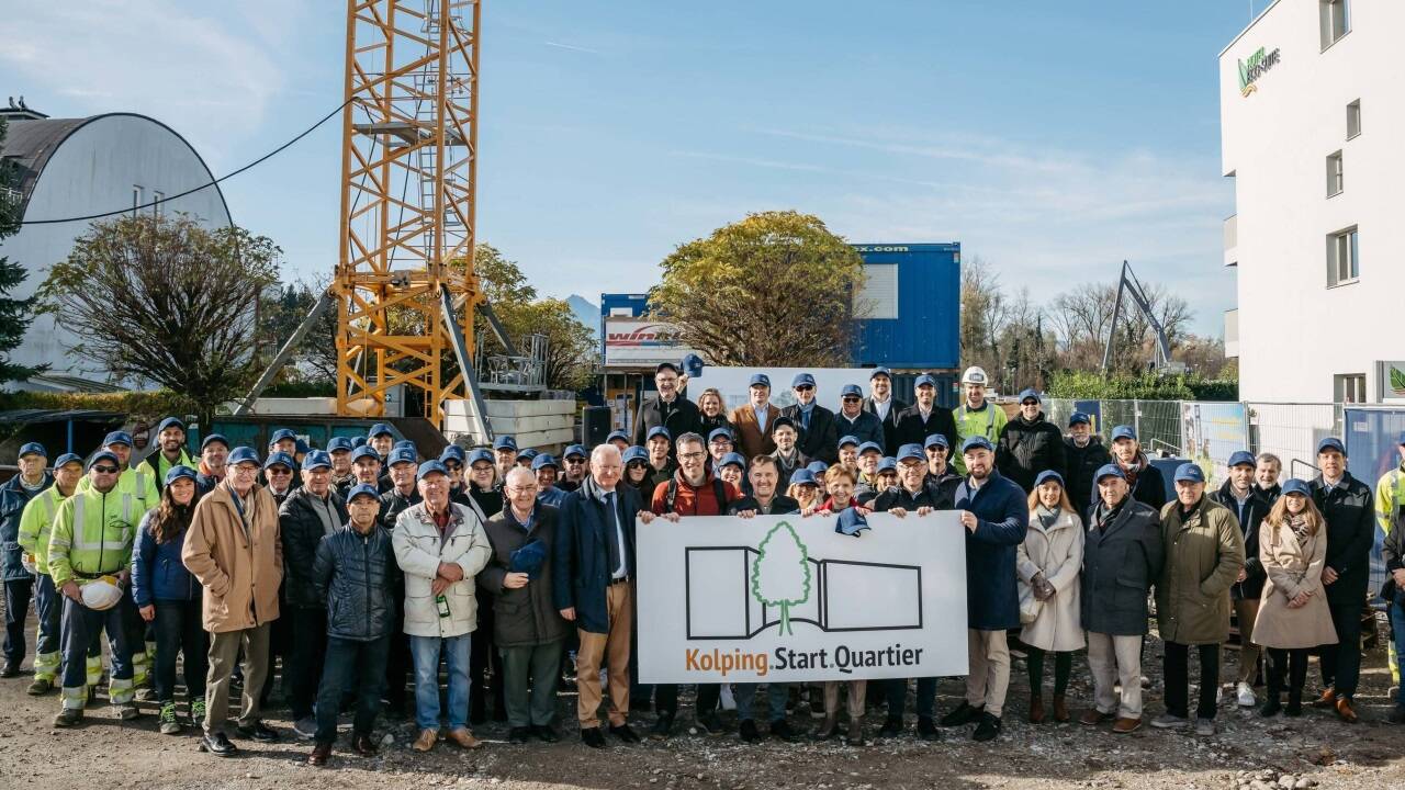 Heute wurde der Grundstein für das „Kolping.Start.Quartier“ gelegt. Bild:sw/Manuel Horn Heute wurde der Grundstein für das „Kolping.Start.Quartier“ gelegt. Bild:sw/Manuel Horn