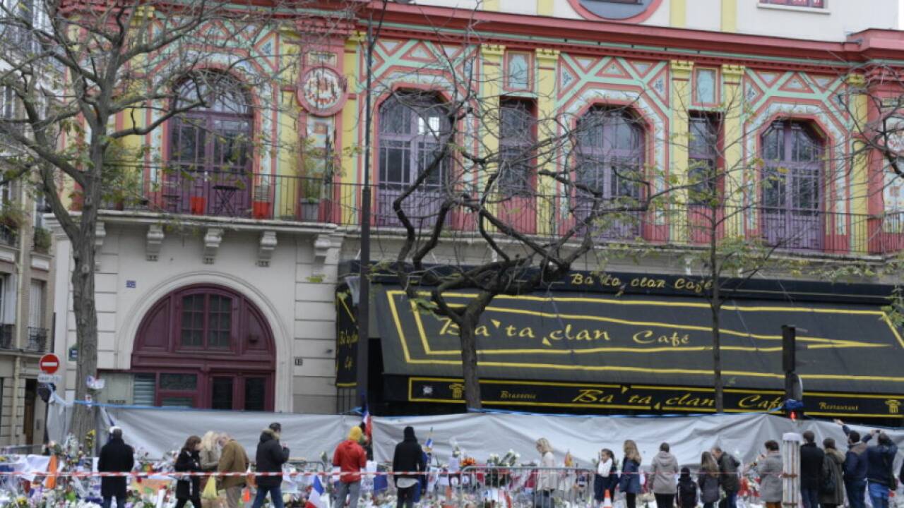 Vor zehn Jahren starben im Pariser "Bataclan" 130 Personen Vor zehn Jahren starben im Pariser 'Bataclan' 130 Personen