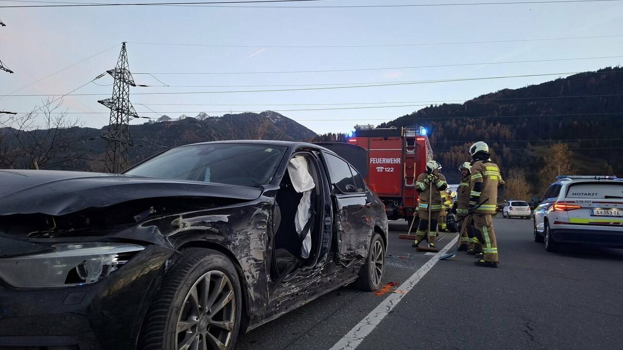 Die Verletzten wurden vom Roten Kreuz ins Tauernklinikum Zell am See eingeliefert. 