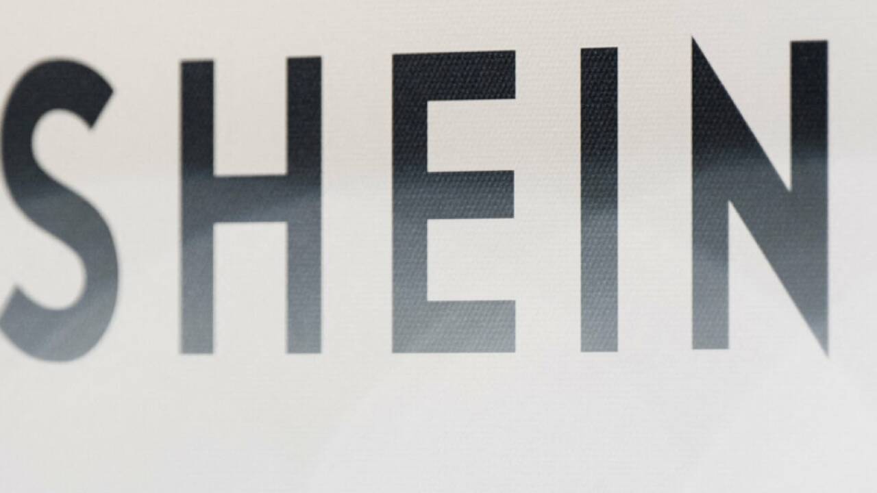 Shein wurde durch den Verkauf von Billigmode bekannt 