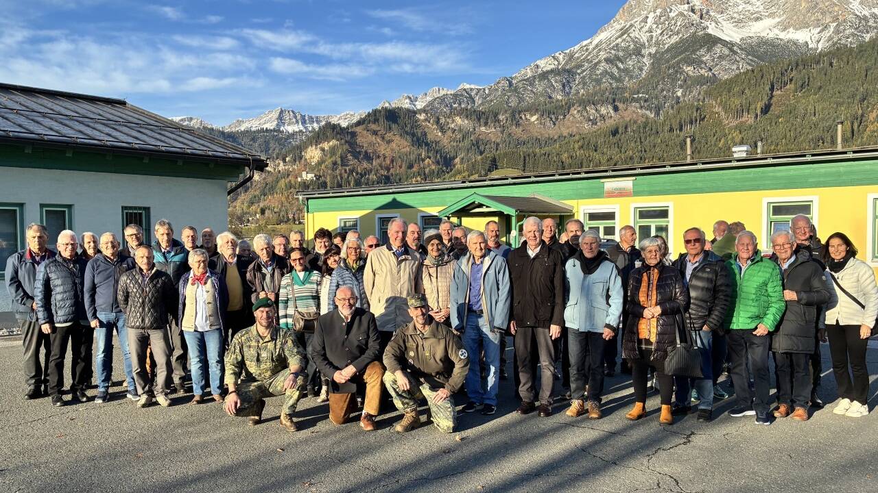 Die Freude über das Wiedersehen nach vielen Jahren war in der Kameradschaft groß. Die Freude über das Wiedersehen nach vielen Jahren war in der Kameradschaft groß.