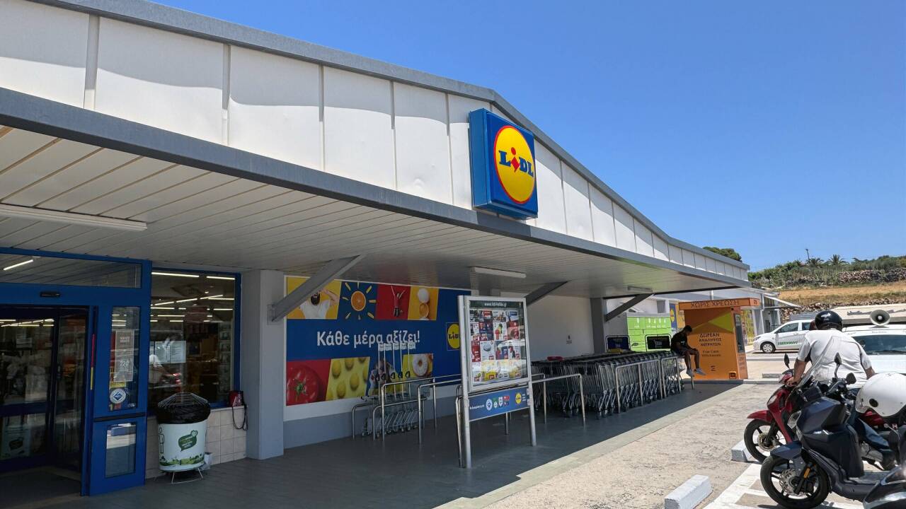 Griechische Supermärkte bekommen viel Besuch aus der Türkei. 