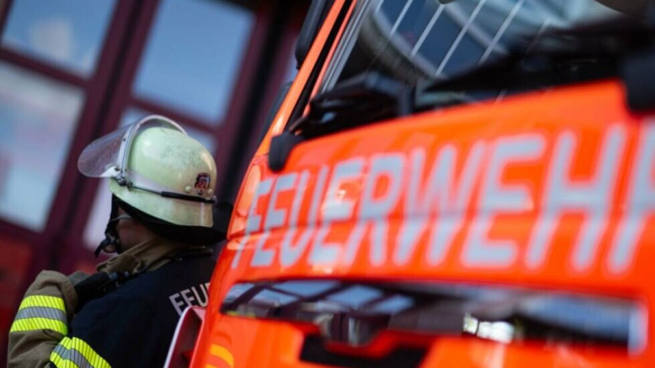 Die Feuerwehr löschte den Brand 
