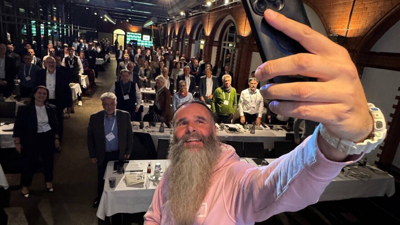 Jürgen Schmitt ist „Corporate Influencer“ der Deutschen Bank. Jürgen Schmitt ist „Corporate Influencer“ der Deutschen Bank.