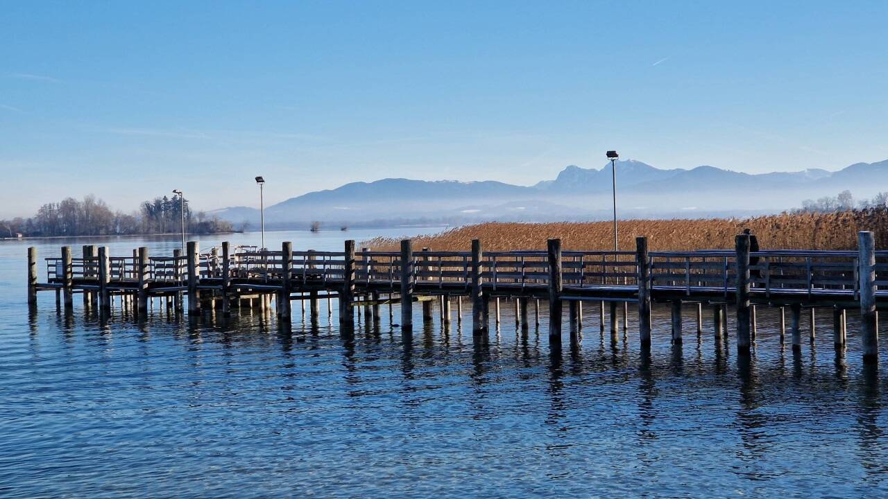 Das Gedränge auf dem Dampfersteg ist im Spätherbst passé.  