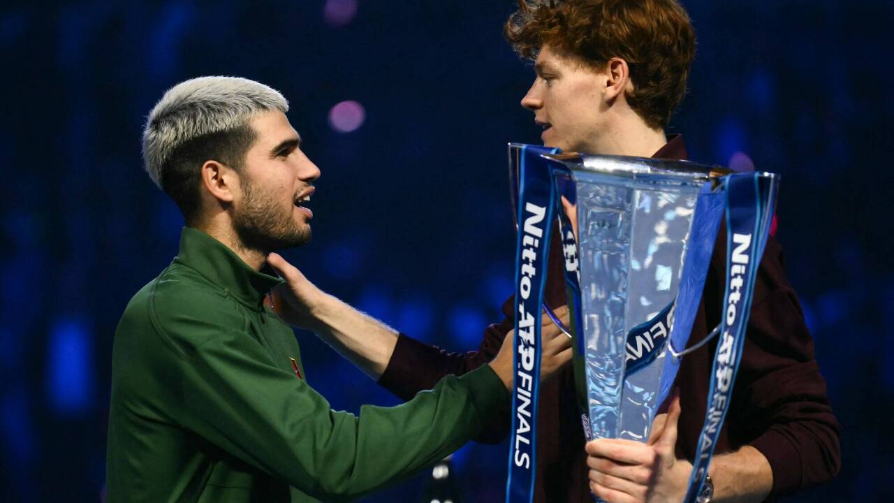 Zwei, die sich schätzen und auf die wohl noch viele epische Duelle zukommen werden. Carlos Alcaraz (l.) und Jannik Sinner. Zwei, die sich schätzen und auf die wohl noch viele epische Duelle zukommen werden. Carlos Alcaraz (l.) und Jannik Sinner.