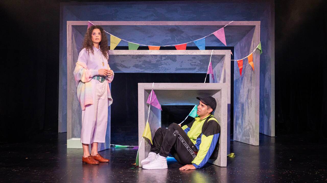 Leyla Bischoff und Younes Tissinte in „Ich rufe meine Brüder“ Leyla Bischoff und Younes Tissinte in „Ich rufe meine Brüder“