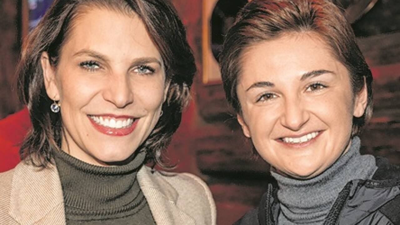 Ein Bild aus den Anfangstagen, beim Nachtslalom in Flachau: LH Karoline Edtstadler und LH-Stv. Marlene Svazek (FPÖ).  Ein Bild aus den Anfangstagen, beim Nachtslalom in Flachau: LH Karoline Edtstadler und LH-Stv. Marlene Svazek (FPÖ).