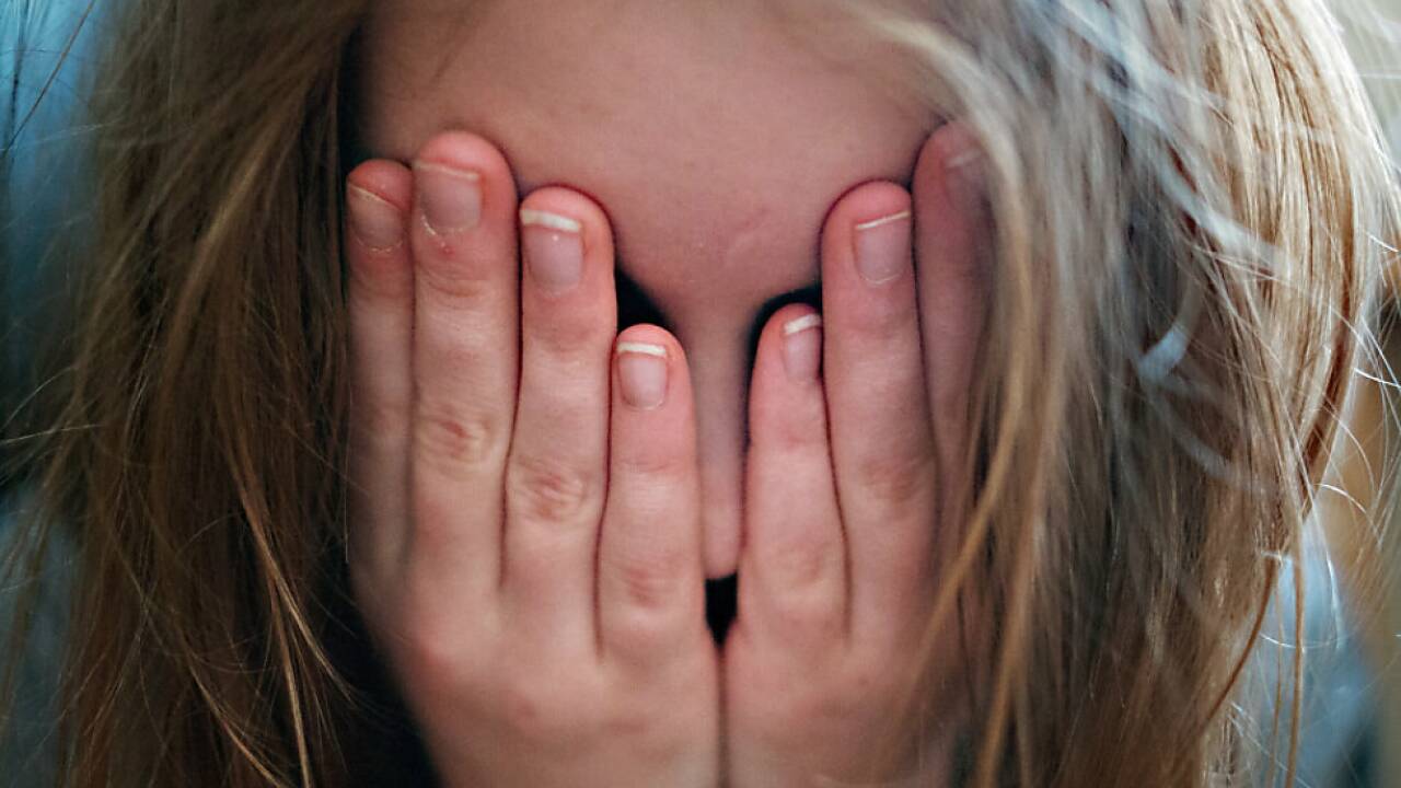 Was ist Gewalt? Dazu gibt es in der Bevölkerung verschiedene Auffassungen. Was ist Gewalt? Dazu gibt es in der Bevölkerung verschiedene Auffassungen.