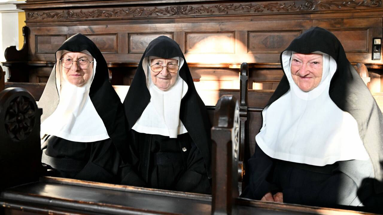 Die drei Augustiner-Chorfrauen vom Kloster Goldenstein (v. l.), Rita, Regina und Bernadette, aufgenommen im Kloster. 