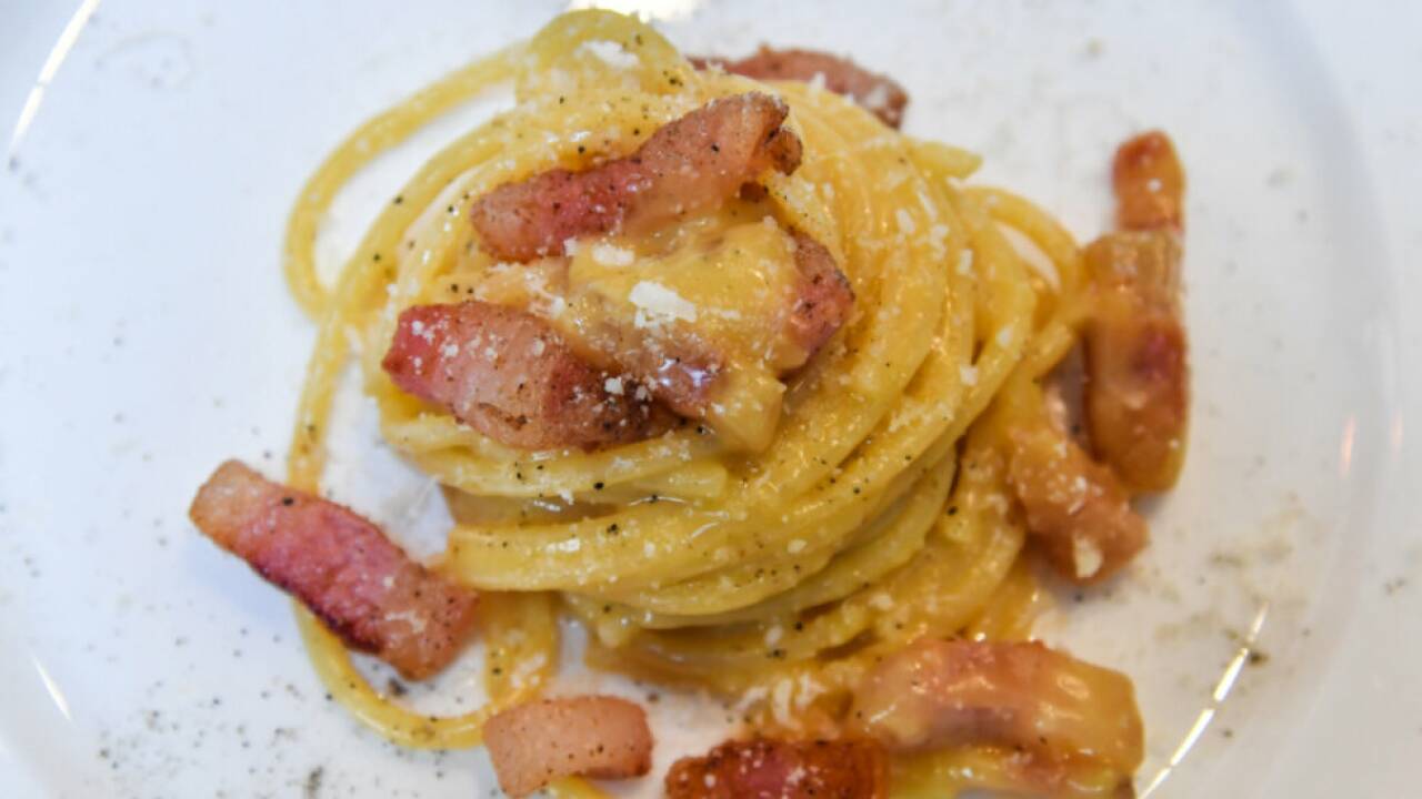 Melonis-Partei-kritisiert-unechte-Carbonara-im-EU-Parlament