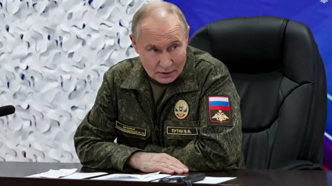 Russischer Präsident in Tarnuniform 