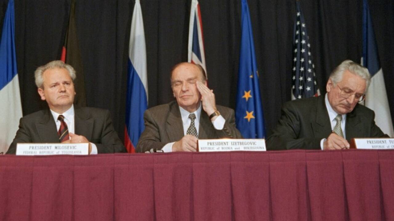 Präsidenten Serbiens, Bosniens und Kroatiens unterzeichneten Abkommen 