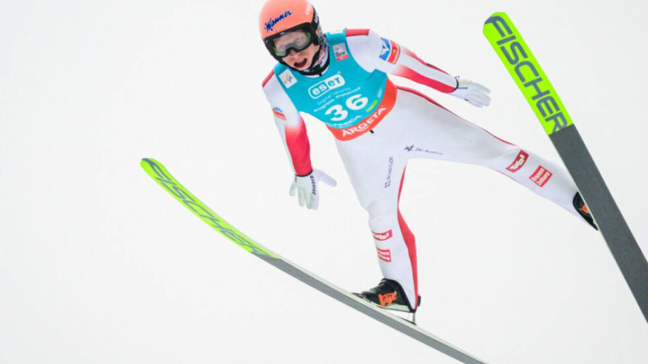 rang-drei-f-r-sv-mixedteam-beim-skisprung-weltcupauftakt