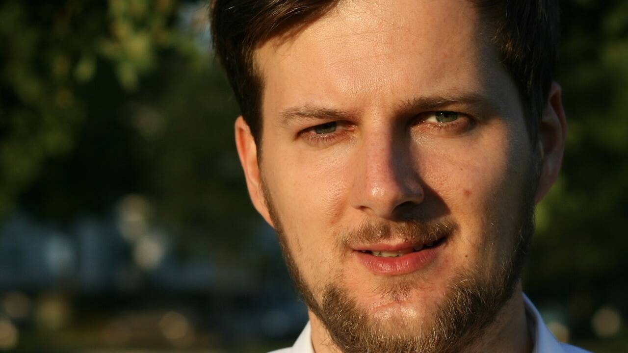 „In Österreich wird mit viel härteren Bandagen gekämpft als in Deutschland – und das nicht nur auf Social Media“, sagt Martin Fuchs, Politikberater und Digitalexperte.  „In Österreich wird mit viel härteren Bandagen gekämpft als in Deutschland – und das nicht nur auf Social Media“, sagt Martin Fuchs, Politikberater und Digitalexperte.