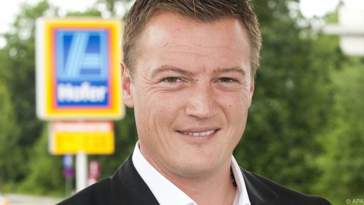 Markus Friesacher verkauft 66 Diskont-Tankstellen an OMV