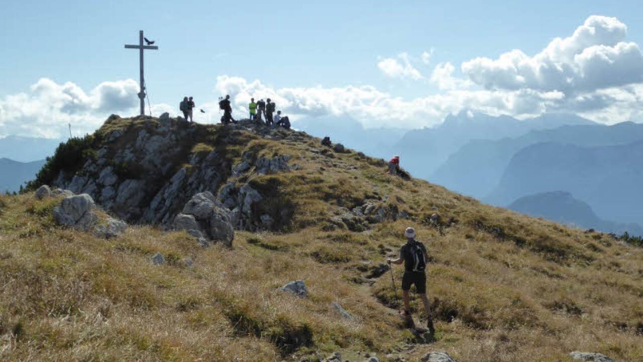 Der Zennokopf. Ganz nach Können und Belieben Ende oder Anfang einer langen Gipfelwanderung. Der Zennokopf. Ganz nach Können und Belieben Ende oder Anfang einer langen Gipfelwanderung.