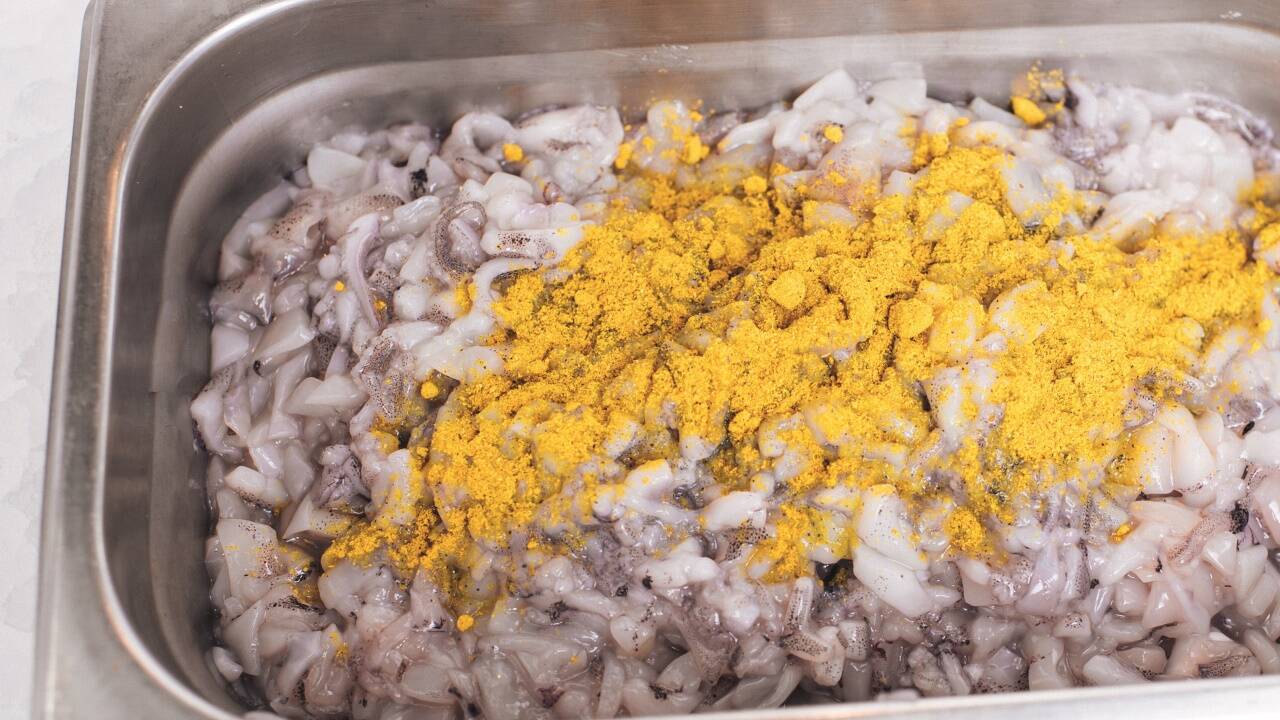  Klein gehackter Tintenfisch, Curry ... 
