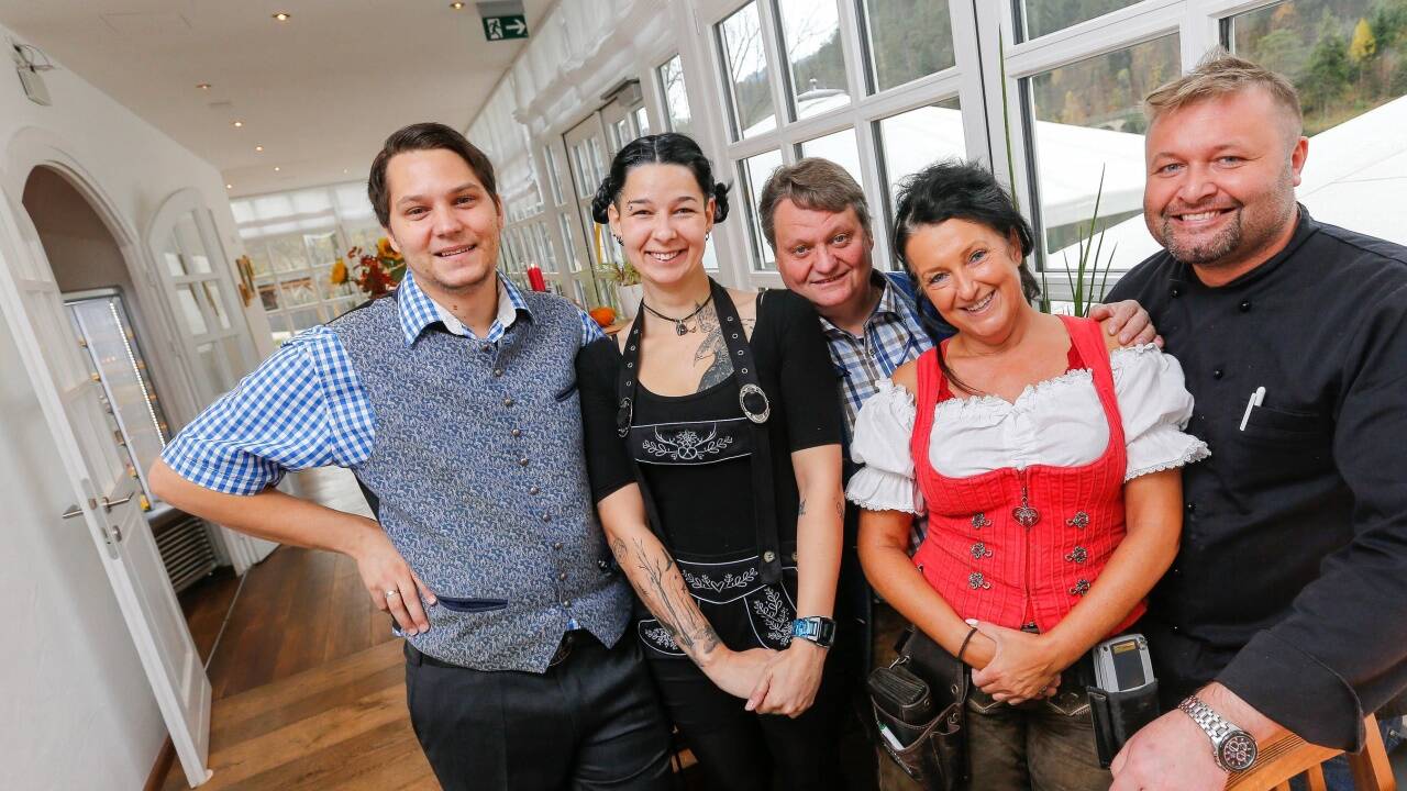Das Team des Seewirts: Benjamin Haberl, Barbara Sterbinska, Gerhard Haberl, Caroline Buckel und Jirsch Pichler.  