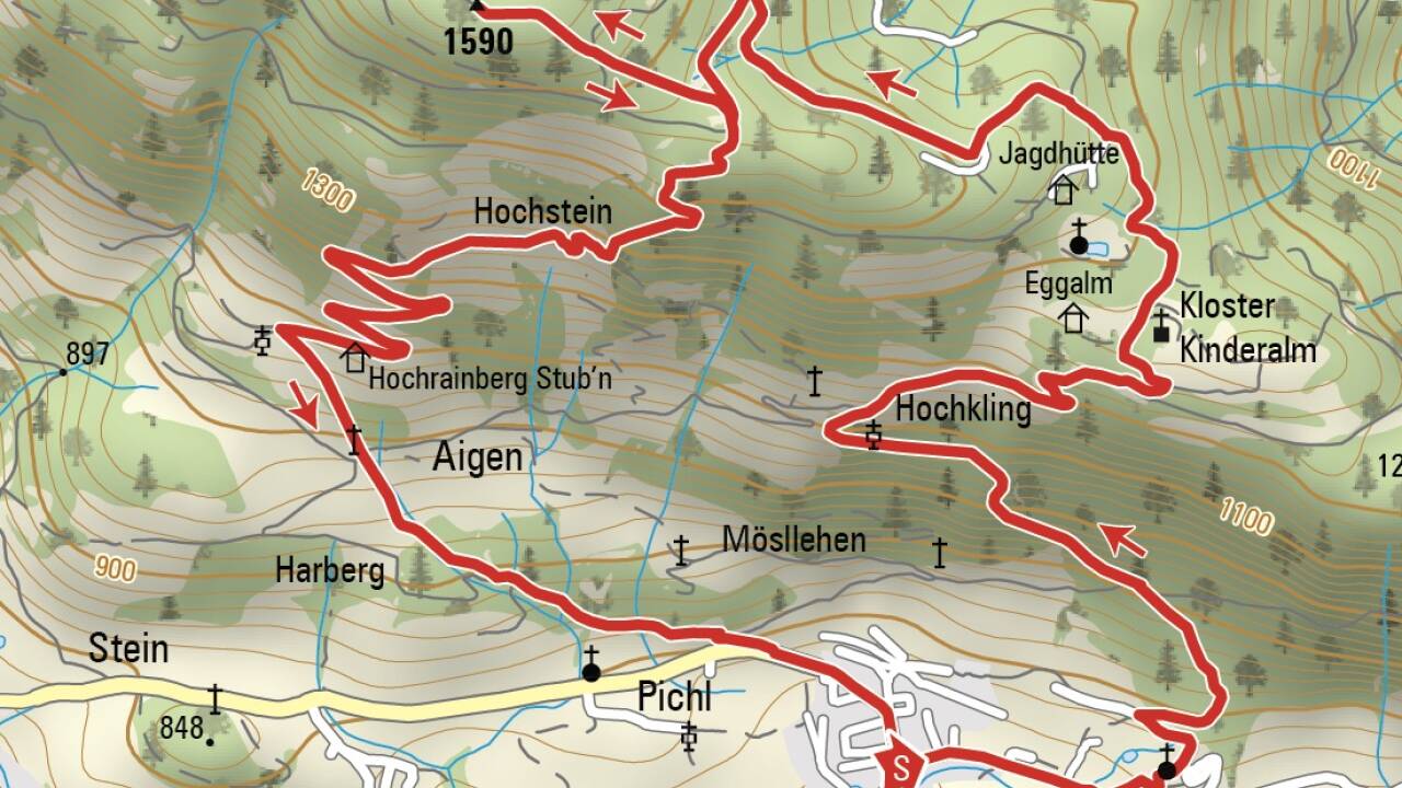Am Hochglocker mit Blick auf das angezuckerte Tennengebirge. 
