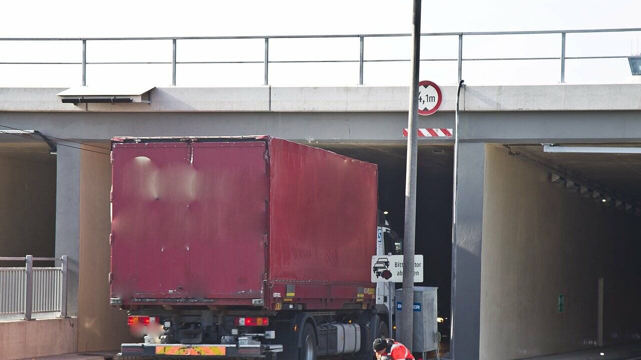 Flughafenunterführung ab Freitag frei - aber nicht lange