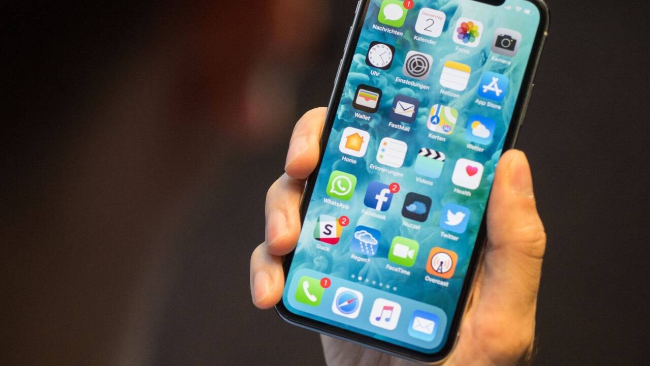 Apples neues, beinahe randloses iPhone X. 